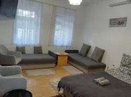 Ánizs Apartmanház