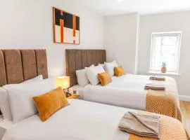 Gardiner House Accommodation - Room 8