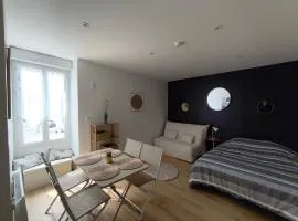 Studio OCEAN,neuf, proche Royan&Plages-calme&tout équipé