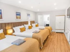 Gardiner House Accommodation - Room 9
