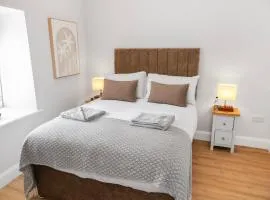 Gardiner House Accommodation - Room 11