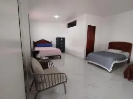 Cuarto en galápagos