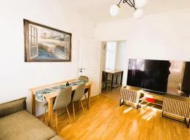 Spacious Jūrmala Authentic House with private Garden