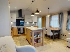 Derwent View Luxury Lake Side Caravan Home
