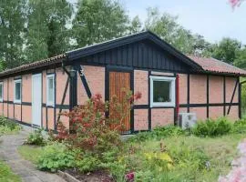 6 person holiday home in MELLBYSTRAND