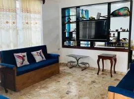 Casa céntrica en Paraíso Amplia y cómoda