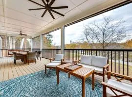 The Birdhouse -3BR Lake House with Dock Access and Fire Pit