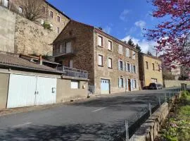 La Fenière, Maison de village à Auzon