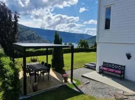 Apartment with panoramic views of the fjord and city center