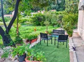 150m to Beach - Free Parking - Garden View