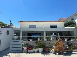 Nana's Guesthouse