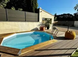 Havre de paix piscine & spa au cœur de la Provence