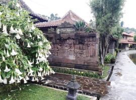 Puri Sakanti Nature Family Resort, holiday park in Ciwidey