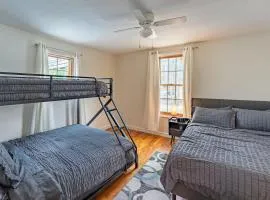 Bluefield ATV Loft 2BR Above the Action on Coal Heritage Rd