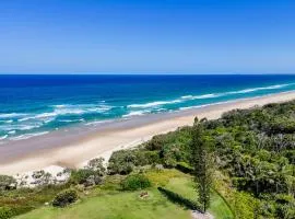 Barra Luxe Beach House 4BR Yaroomba Beach Stay
