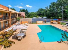 Quality Inn & Suites Corinth West，Corinth的飯店