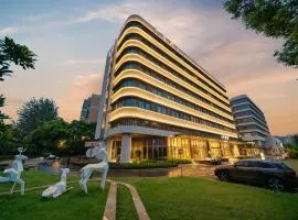 JI Hotel Shanghai Dongjing Road