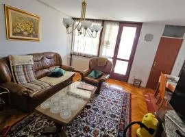Quiet & Cozy Luzani Apartment