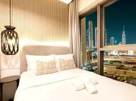 Rovostays Premium Apartment in Downtown in Dubai Near Dubai Mall