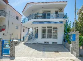 Antonis Rooms