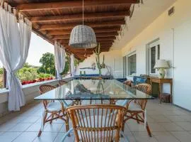 Is Molas Scenic Retreat, Panoramic near Pula Chia