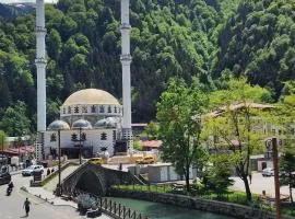 Uzungöl Merkez Konut 3 Banyo-WC 3 Balkon