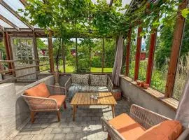 Cozy Cabin 300m from the Lake with Boat & large Greenhouse
