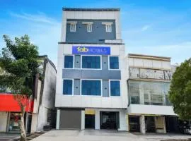 FabHotel Deaveera Grand