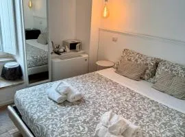 Iulius Suite