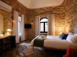 Petrakis Inn