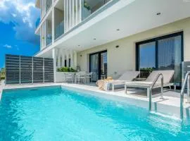 Calista Horizon by Booking Kottas