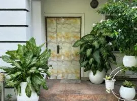 Hillside Gardens LTD