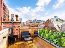 Stylish 3-Bed Central Stay - Roof Terrace & Parking