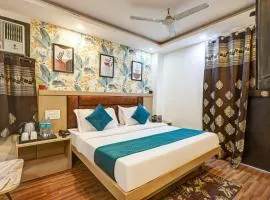 Family Group with Provide By PG Hotel Near New Delhi Railway station & Karol-Bagh