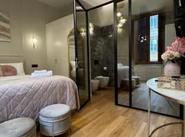 Cozy apartments in Rome near Santa Maria