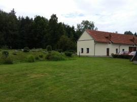 Penzion Stará Fořtovna Brdy، بيت ضيافة في Bohutín