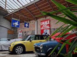 Garage de l'Hôtel، فندق في كليرمون فيران