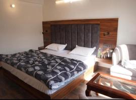 The Oak Cottage Nainital, hotel i Nainital