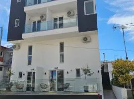 Diamond Suite
