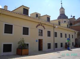 Hostal El Arco – pensjonat w mieście San Fernando de Henares