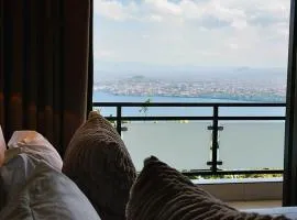 RUBONA HILL Lodge
