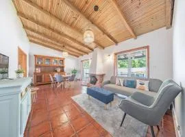 Casa Real - by Proguest