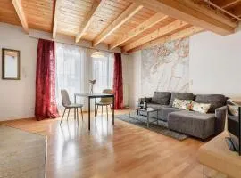 Charming Lakenear Apartment