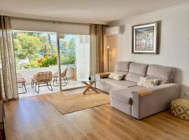 Miraflores 2-bedroom vacation home, hotel i Mijas Costa