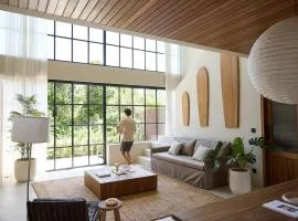 The Young Villas Tropical Villas in Seseh