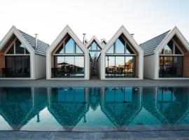 NOE Suites, hotelli kohteessa Ayios Theodhoros