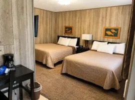 Room 25-2 Queen Suite -Woodland Motor Lodge