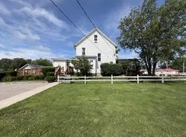 Stately Strip Home Pets OK Walk to Winery
