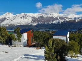 De las Melosas Tiny House、サン・カルロス・デ・バリローチェのホテル