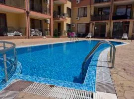 Guest House Kremena suites in Sv Vlas with swimming pool
